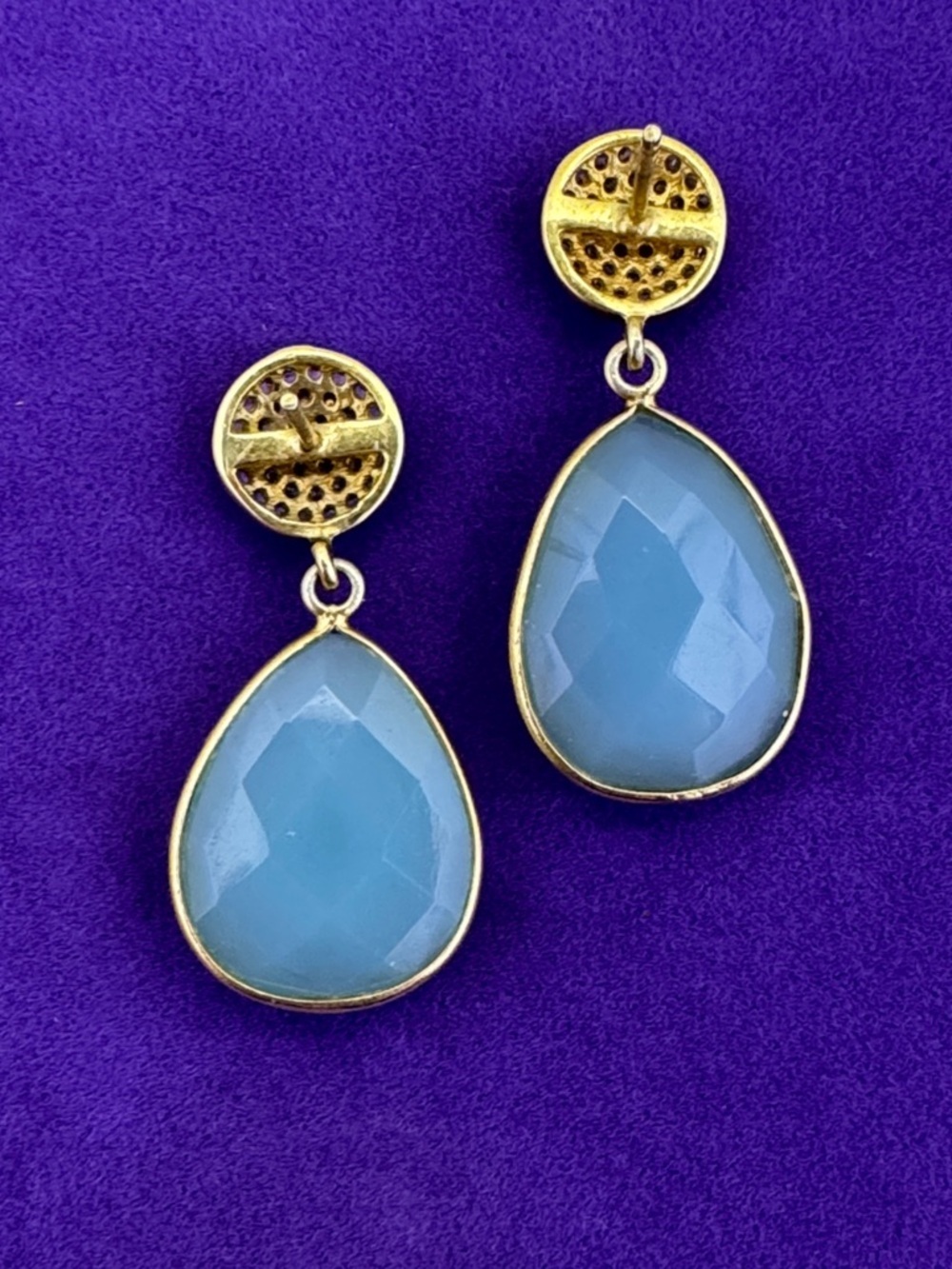 💛 Classic Gold-Plated Teardrop Blue Chalcedony Drop Earrings - Picture 3 of 4